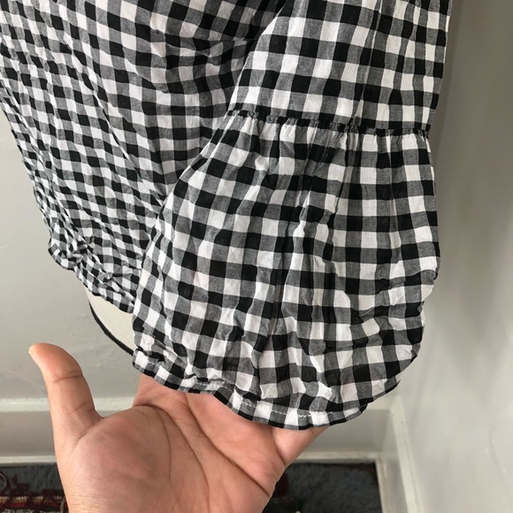 [SOLD ]Universal Thread Gingham Button Back Top - Picture 5 of 8
